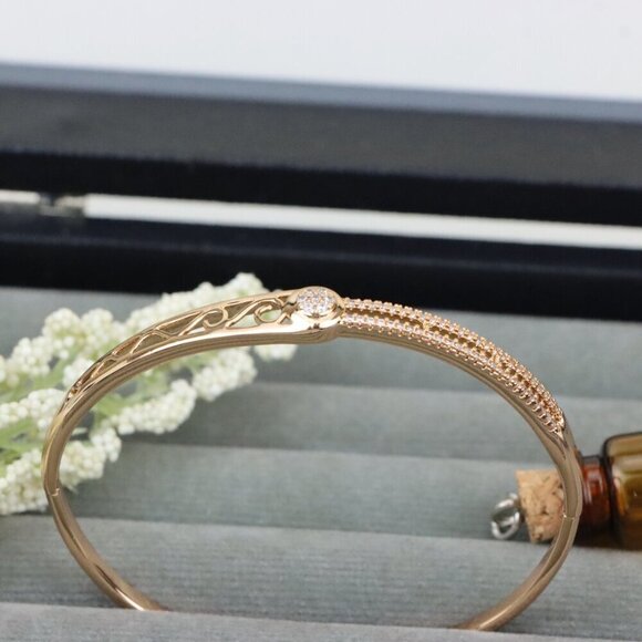 Elegant Rose Gold Bangle with Filigree & Sparkling Center Stone, XPBL0418 - Picture 12 of 12